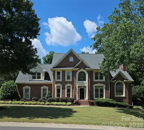8916 Abrell Walk Ct, Charlotte, NC 28226