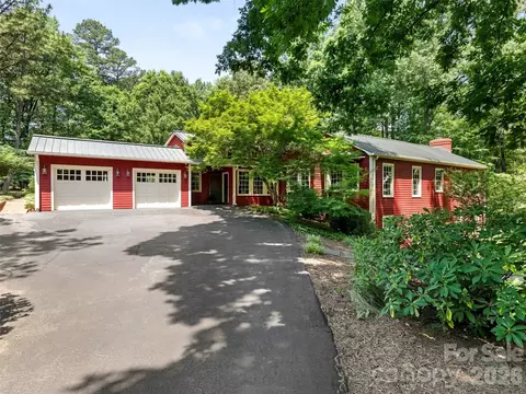 350 Shasta Ln, Charlotte, NC 28211