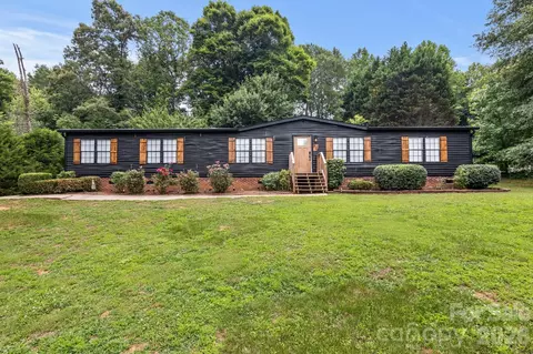 824 Joseph Antoon Cir, Stanley, NC 28164