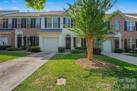 107 S Arcadian Way, Mooresville, NC 28117