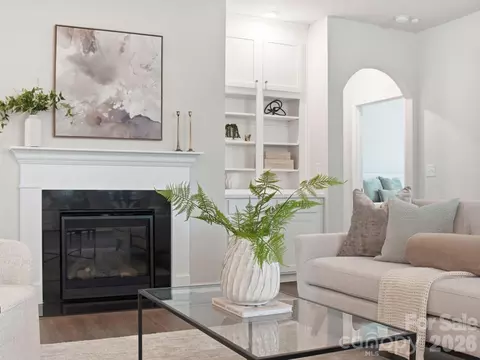 Living - 4047 Havenport Cir, Tega Cay, SC 29708 photo 7 of 7