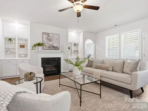 Living - 4047 Havenport Cir, Tega Cay, SC 29708 photo 5 of 7