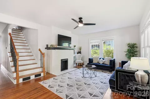 209 Grandin Rd, Charlotte, NC 28208