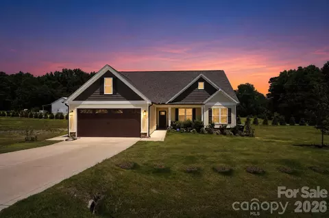 48 Tanseyleaf Dr, Smithfield, NC 27577