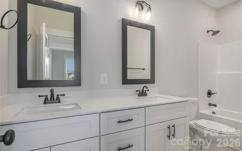 Bath - 48 Tanseyleaf Dr, Smithfield, NC 27577 photo 1 of 1
