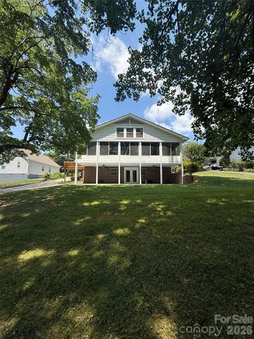 6917 Navajo Trl, Sherrills Ford, NC 28673