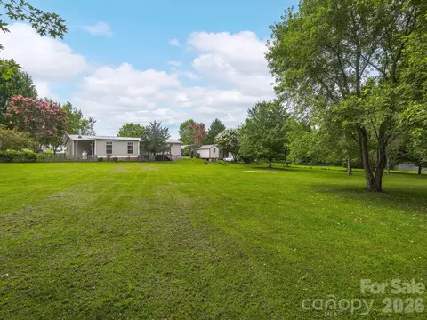 Exterior - 260 Divide Loop, Flat Rock, NC 28731 photo 4 of 4