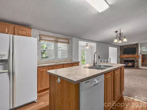 Kitchen - 260 Divide Loop, Flat Rock, NC 28731 photo 3 of 3