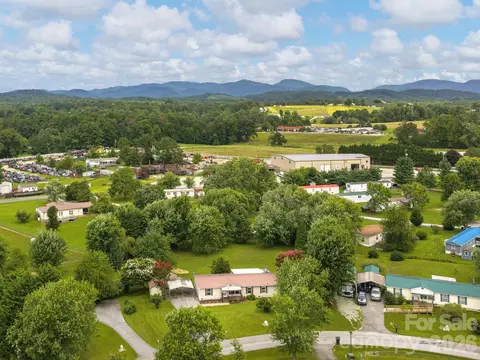 View/Area - 260 Divide Loop, Flat Rock, NC 28731 photo 1 of 3