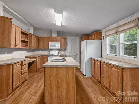 Kitchen - 260 Divide Loop, Flat Rock, NC 28731 photo 1 of 3