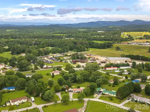 View/Area - 260 Divide Loop, Flat Rock, NC 28731 photo 2 of 3