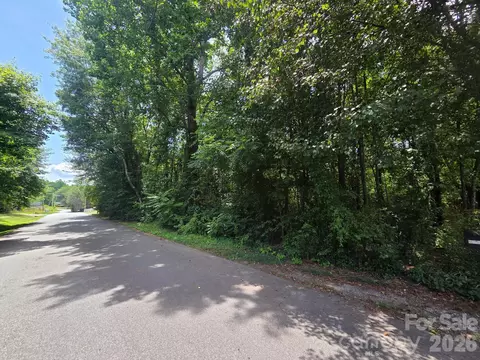 2424 Evans Sw St SW, Lenoir, NC 28645