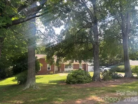 1807 5th Nw St NW, Hickory, NC 28601