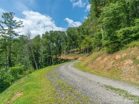 000 Locust Rough Mountain 5 Rd #5, Burnsville, NC 28714