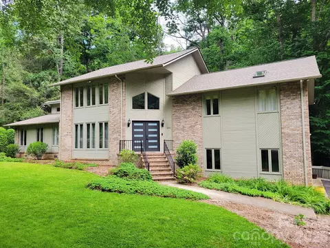 305 E Sondley Dr, Asheville, NC 28805