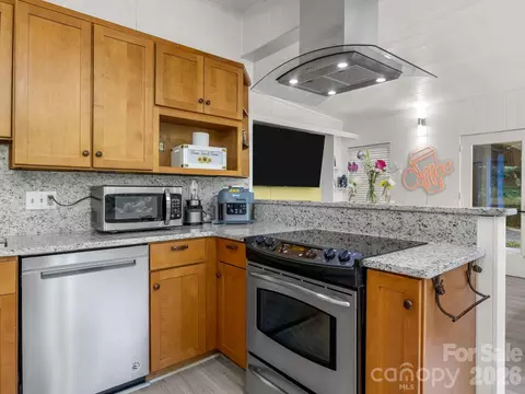 Kitchen - 41 Red Bird Rd, Tryon, NC 28782 photo 4 of 5