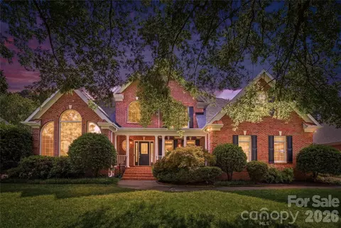 12414 Three Lakes Dr, Charlotte, NC 28277