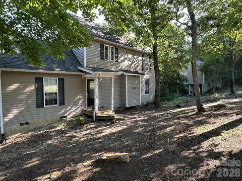 1480 Pine Mountain Dr, Connelly Springs, NC 28612