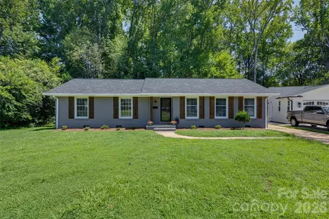 5731 Brookhaven Rd, Charlotte, NC 28210