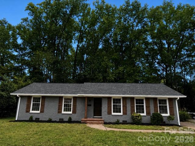 5731 Brookhaven Rd, Charlotte, NC 28210
