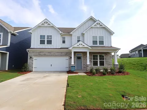 8887 Visgrove Dr, Sherrills Ford, NC 28673