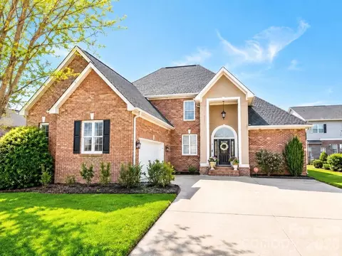 1710 30th Avenue Ne Dr NE, Hickory, NC 28601