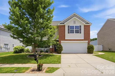 Exterior - 409 Lind Point Ln, Monroe, NC 28110 photo 2 of 6