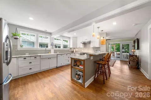 43 Morris St, Asheville, NC 28806