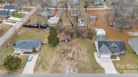 204 E 27th St, Kannapolis, NC 28083 photo 3
