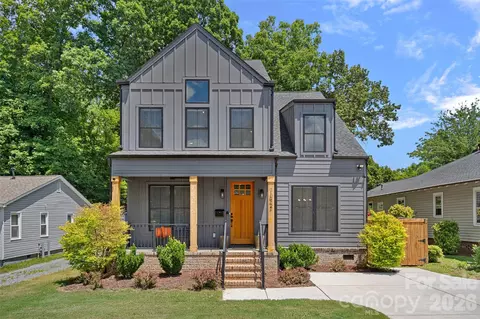 1642 Longfellow St, Charlotte, NC 28205