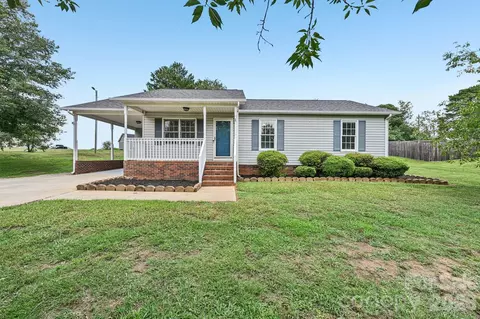738 Mcdaniel Rd, Kings Mountain, NC 28086