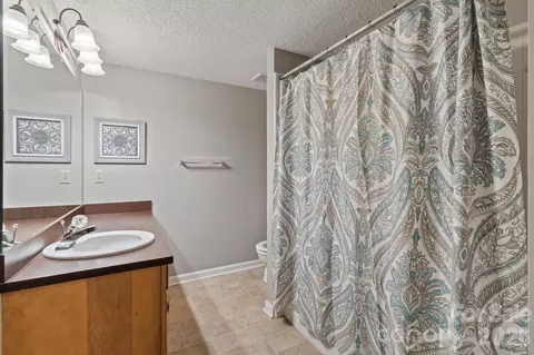 350 21st Avenue Nw Dr NW, Hickory, NC 28601 photo 24