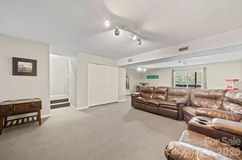 350 21st Avenue Nw Dr NW, Hickory, NC 28601 photo 21