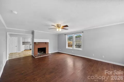 116 7th St, Cramerton, NC 28032 photo 4