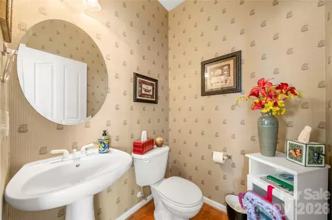 Bath - 7641 Bluff Point Ln, Denver, NC 28037 photo 1 of 6