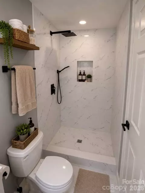Bath - 4604 Old Hickory Rd, Lancaster, SC 29720 photo 3 of 6