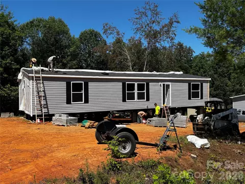 4277 Chinquapin Cir, Lenoir, NC 28645
