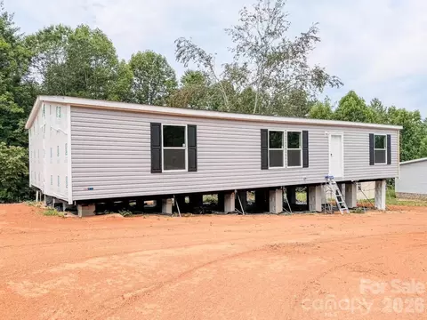 4277 Chinquapin Cir, Lenoir, NC 28645