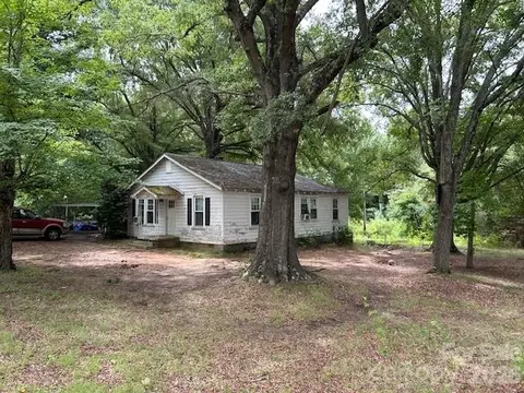 145 Alexander Acres Rd, Mooresville, NC 28115