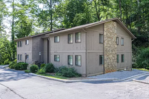 55 Lake P2 Dr #P2, Laurel Park, NC 28739