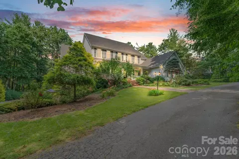 107 Windsong Ext, Fairview, NC 28730