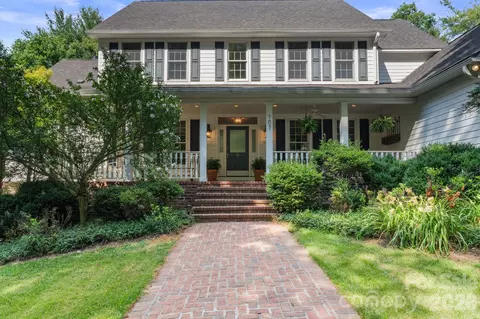 107 Windsong Ext, Fairview, NC 28730