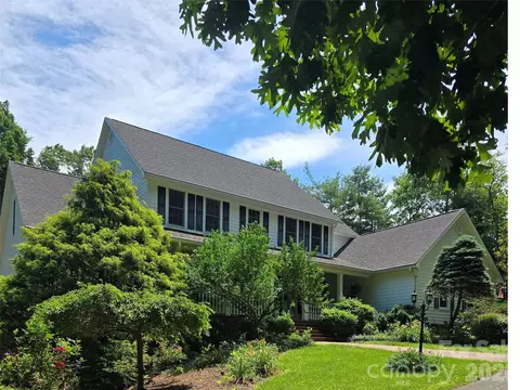 107 Windsong Ext, Fairview, NC 28730
