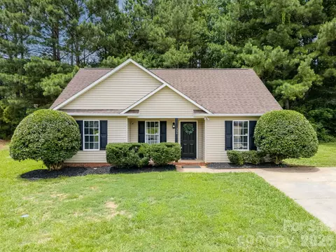 364 Masters Dr, Rock Hill, SC 29732