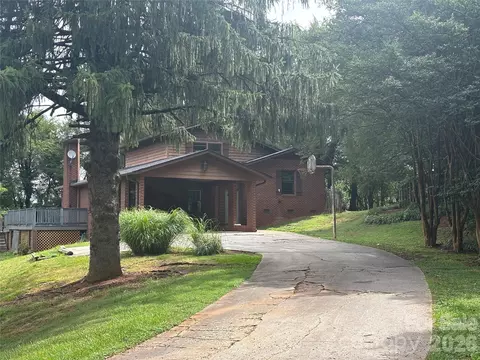 6 Old Farm Rd, Salisbury, NC 28147