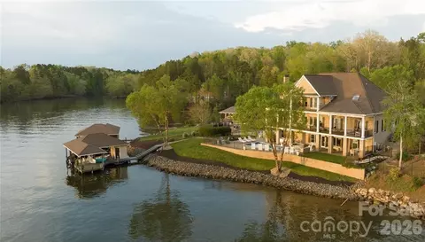 148 Forest Lake Ct, Mount Gilead, NC 27306