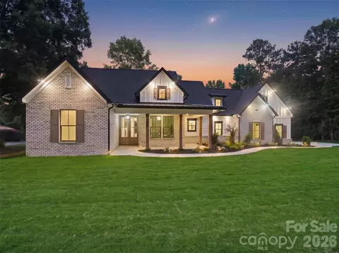 540 Rocklyn Dr, Rock Hill, SC 29730