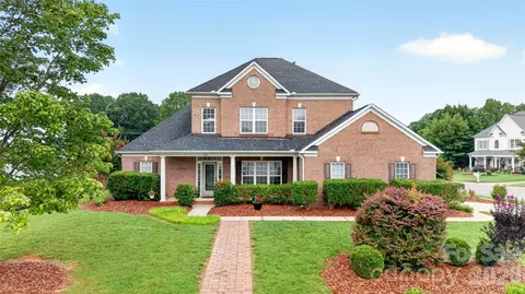 104 Elizabeth Hearth Rd, Mooresville, NC 28115