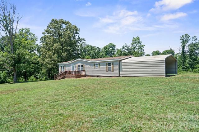 153 Wild Cherry Dr, Statesville, NC 28625
