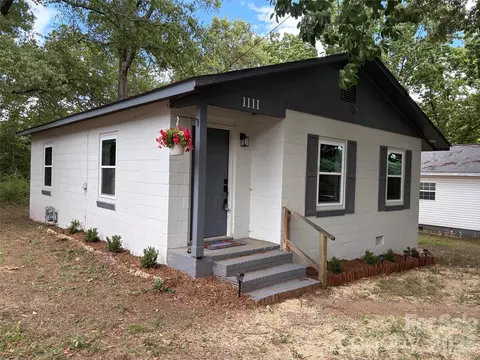 1111 S Meeting St, Statesville, NC 28677
